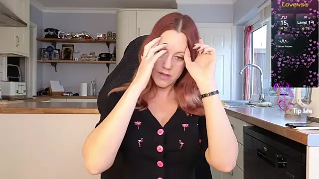 stripmequick online show from October 2025 11:44:02 AM