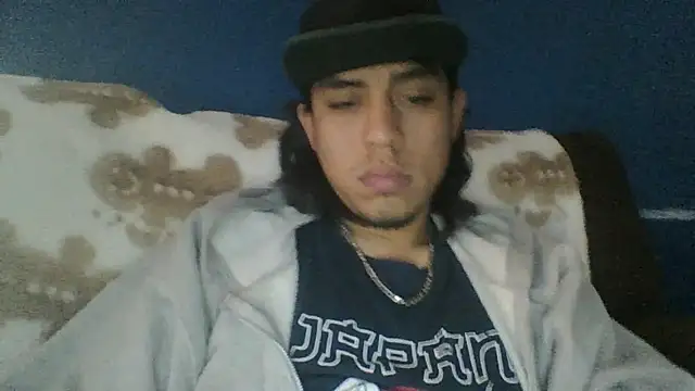 AlexAlejandro13 online show from February 2026 09:16:01 PM