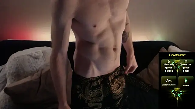 Snapshot of MaxRouger chatting on December 2025 06:28:01 AM MaxRouger online show from December 2025 06:28:01 AM