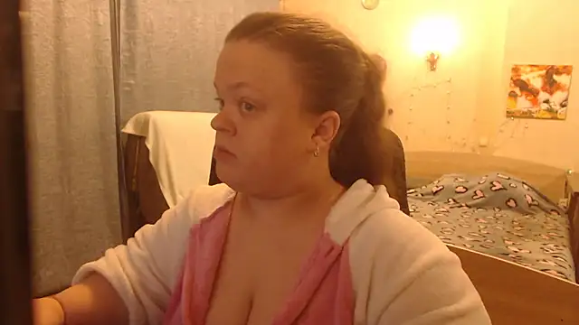 Janiffer MiMi online show from December 2024 07:00:02 PM