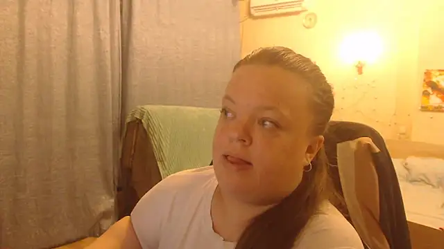 Janiffer MiMi online show from March 2025 07:57:02 PM