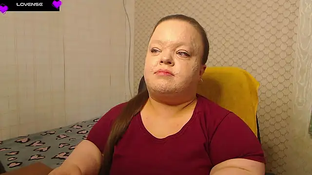 Snapshot of Janiffer_MiMi chatting on April 2026 03:05:01 PM Janiffer MiMi online show from April 2026 03:05:01 PM