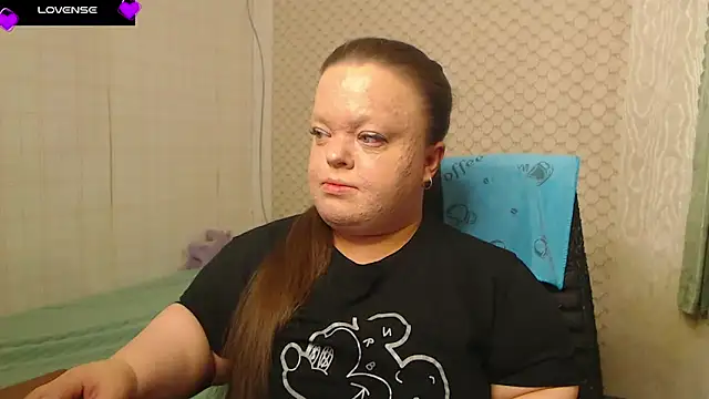 Snapshot of Janiffer_MiMi chatting on April 2026 03:55:02 PM Janiffer MiMi online show from April 2026 03:55:02 PM