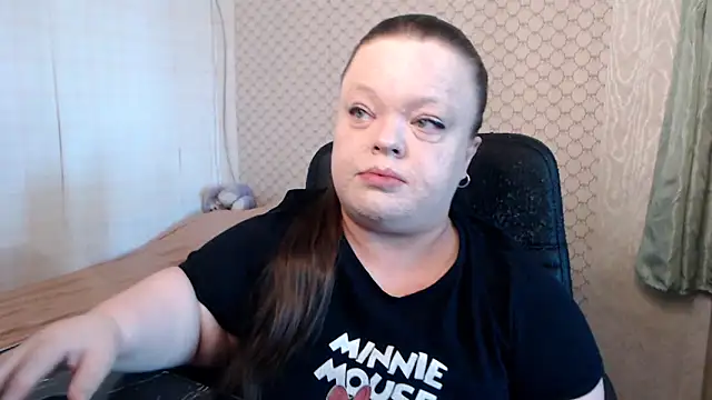 Snapshot of Janiffer_MiMi chatting on May 2026 03:51:02 PM Janiffer MiMi online show from May 2026 03:51:02 PM