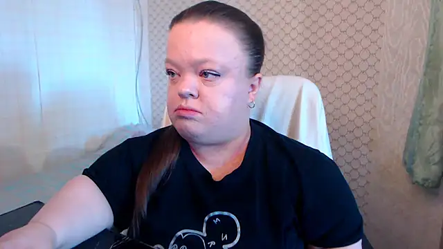 Snapshot of Janiffer_MiMi chatting on May 2026 04:15:01 PM Janiffer MiMi online show from May 2026 04:15:01 PM