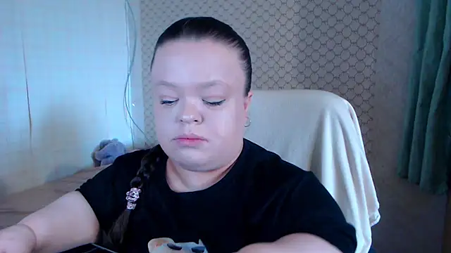 Janiffer MiMi online show from July 2026 03:37:02 PM