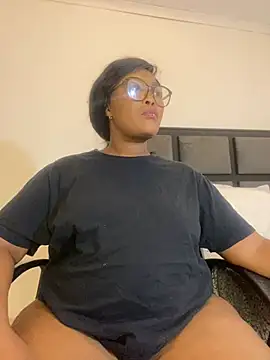 Snapshot of BADFATASS85 chatting on January 2025 03:36:02 AM BADFATASS85 online show from January 2025 03:36:02 AM