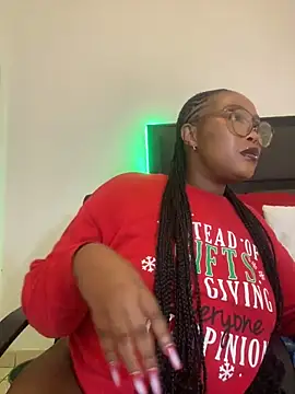 Snapshot of BADFATASS85 chatting on February 2025 07:04:02 AM BADFATASS85 online show from February 2025 07:04:02 AM