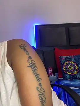 Snapshot of BADFATASS85 chatting on February 2025 02:44:02 PM BADFATASS85 online show from February 2025 02:44:02 PM