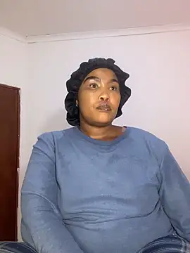 Snapshot of BADFATASS85 chatting on March 2025 11:49:01 PM BADFATASS85 online show from March 2025 11:49:01 PM