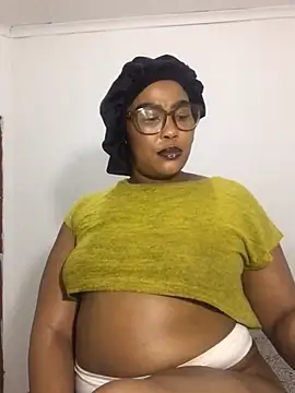 Snapshot of BADFATASS85 chatting on March 2025 11:38:02 PM BADFATASS85 online show from March 2025 11:38:02 PM