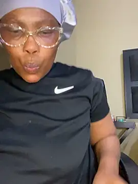 Snapshot of BADFATASS85 chatting on September 2025 09:59:02 PM BADFATASS85 online show from September 2025 09:59:02 PM