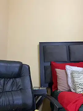 Snapshot of BADFATASS85 chatting on October 2025 10:25:01 AM BADFATASS85 online show from October 2025 10:25:01 AM