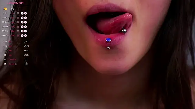 Snapshot of Holla_Molly chatting on March 2025 12:12:02 PM Holla Molly online show from March 2025 12:12:02 PM