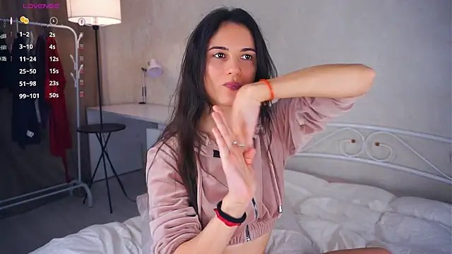 Snapshot of Holla_Molly chatting on March 2025 12:52:01 PM Holla Molly online show from March 2025 12:52:01 PM