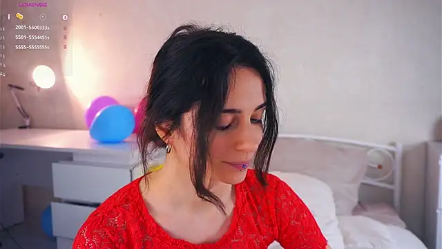 Snapshot of Holla_Molly chatting on March 2025 08:48:02 AM Holla Molly online show from March 2025 08:48:02 AM