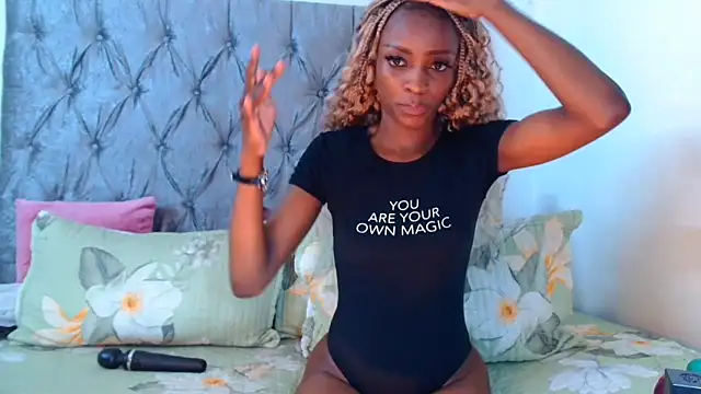 AvaOcean online show from March 2025 06:14:01 PM