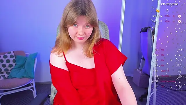 Snapshot of Vivian_cutie chatting on January 2025 06:32:02 PM Vivian cutie online show from January 2025 06:32:02 PM