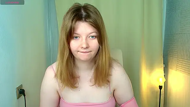 Snapshot of Vivian_cutie chatting on March 2025 10:34:02 AM Vivian cutie online show from March 2025 10:34:02 AM