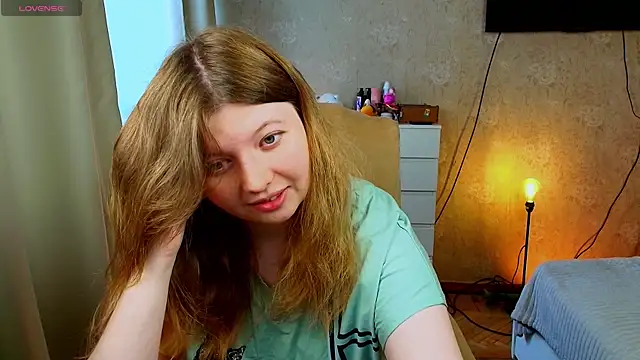 Snapshot of Vivian_cutie chatting on September 2025 10:37:01 AM Vivian cutie online show from September 2025 10:37:01 AM