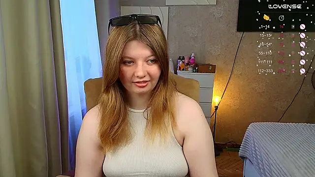 Snapshot of Vivian_cutie chatting on October 2025 12:37:02 PM Vivian cutie online show from October 2025 12:37:02 PM