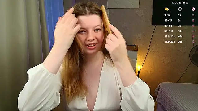 Snapshot of Vivian_cutie chatting on October 2025 01:35:02 PM Vivian cutie online show from October 2025 01:35:02 PM