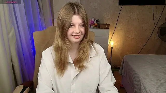 Snapshot of Vivian_cutie chatting on December 2025 02:36:02 PM Vivian cutie online show from December 2025 02:36:02 PM