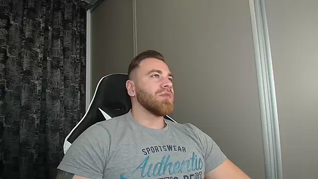 Thori92 online show from November 2025 05:56:01 PM