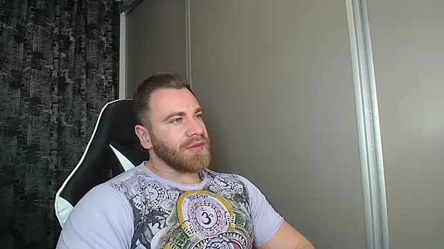 Thori92 online show from November 2025 05:15:02 PM