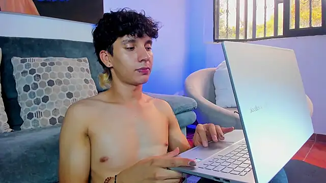 JacoboSwam online show from February 2025 08:26:01 PM