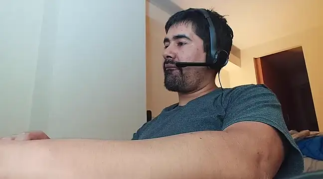 Snapshot of VonDoomdelToro chatting on February 2025 05:59:01 AM VonDoomdelToro online show from February 2025 05:59:01 AM