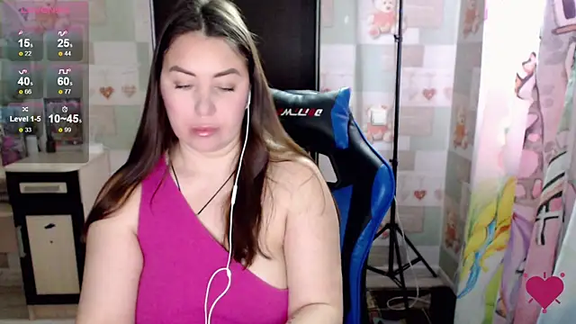 Snapshot of Korolek12 chatting on February 2025 08:02:02 AM Korolek12 online show from February 2025 08:02:02 AM