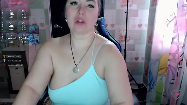 Snapshot of Korolek12 chatting on March 2025 11:31:02 AM Korolek12 online show from March 2025 11:31:02 AM