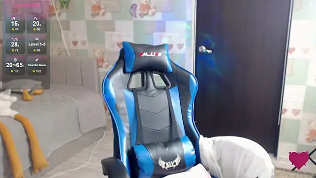 Snapshot of Korolek12 chatting on April 2026 04:56:01 AM Korolek12 online show from April 2026 04:56:01 AM