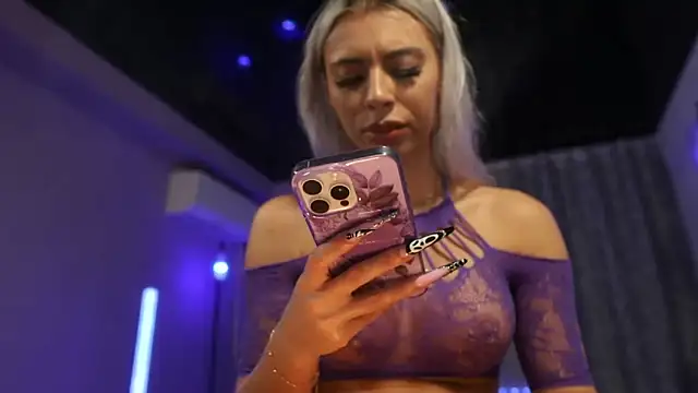 Snapshot of mandypeas chatting on October 2025 06:55:01 AM mandypeas online show from October 2025 06:55:01 AM