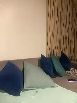 PETITE NAOMI online show from March 2025 01:53:02 AM