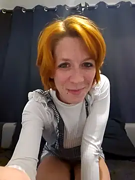 Snapshot of Mymiesexy chatting on February 2025 09:20:02 PM Mymiesexy online show from February 2025 09:20:02 PM