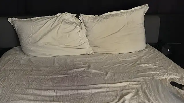 Snapshot of Mymiesexy chatting on March 2025 12:50:01 AM Mymiesexy online show from March 2025 12:50:01 AM