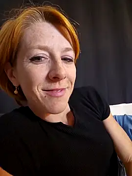 Snapshot of Mymiesexy chatting on March 2025 02:00:01 PM Mymiesexy online show from March 2025 02:00:01 PM