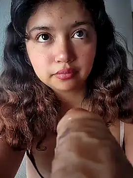 Peach Girll online show from February 2025 04:36:01 PM