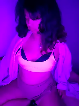 Peach Girll online show from February 2025 03:00:02 AM