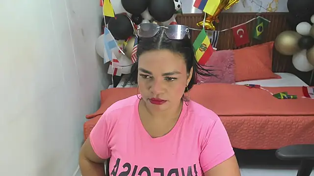Cloe 35 online show from July 2026 08:00:02 PM