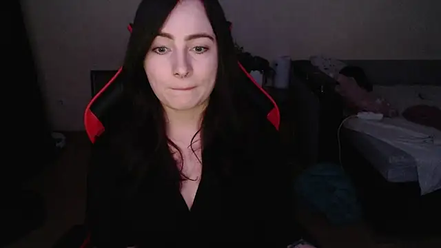 Laralianna online show from February 2026 06:50:02 PM