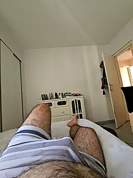 Snapshot of MysterBearMG chatting on January 2025 12:01:01 PM MysterBearMG online show from January 2025 12:01:01 PM