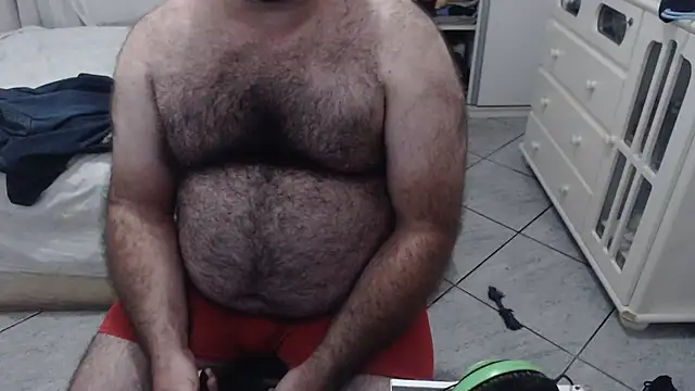 Snapshot of MysterBearMG chatting on February 2025 12:19:02 AM MysterBearMG online show from February 2025 12:19:02 AM