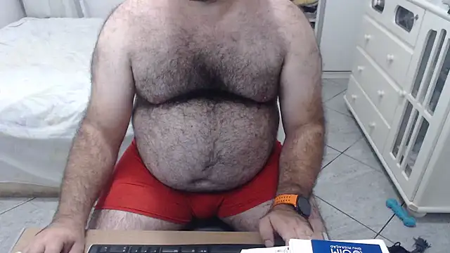 Snapshot of MysterBearMG chatting on February 2025 01:10:01 AM MysterBearMG online show from February 2025 01:10:01 AM