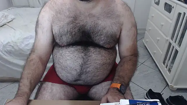 Snapshot of MysterBearMG chatting on February 2025 10:36:02 PM MysterBearMG online show from February 2025 10:36:02 PM