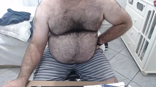 Snapshot of MysterBearMG chatting on February 2025 02:46:02 PM MysterBearMG online show from February 2025 02:46:02 PM