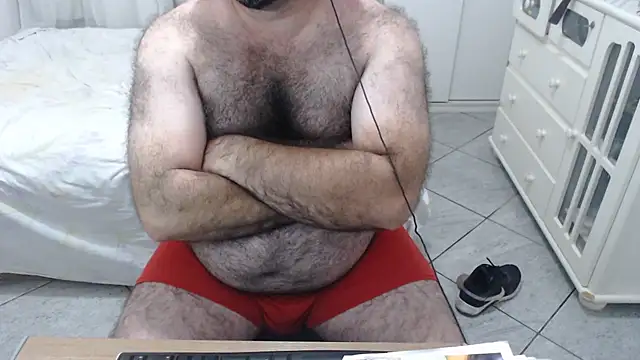 Snapshot of MysterBearMG chatting on February 2025 02:58:02 AM MysterBearMG online show from February 2025 02:58:02 AM