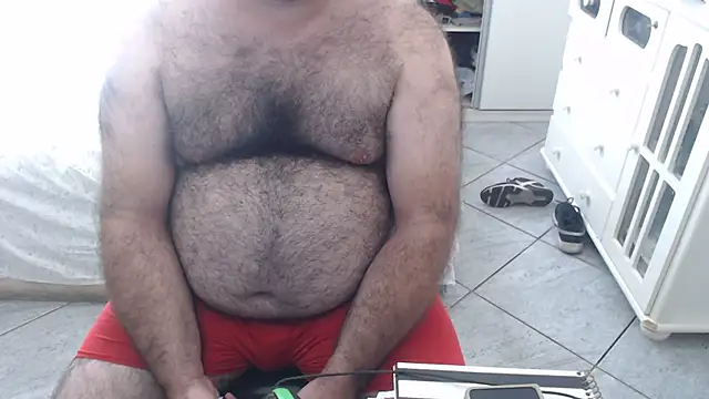 Snapshot of MysterBearMG chatting on March 2025 04:52:02 PM MysterBearMG online show from March 2025 04:52:02 PM